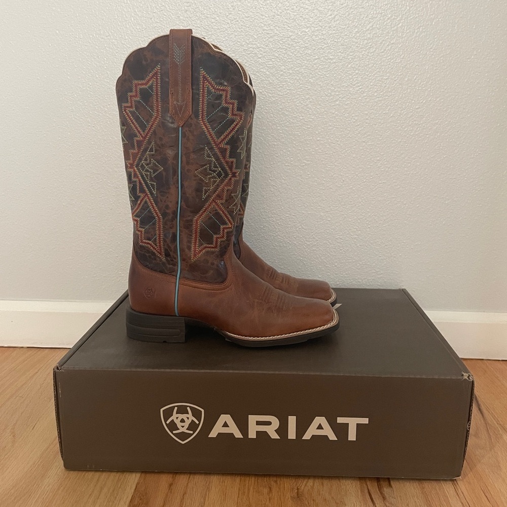 Ariat Women's Brown and Tan Heeled Boots